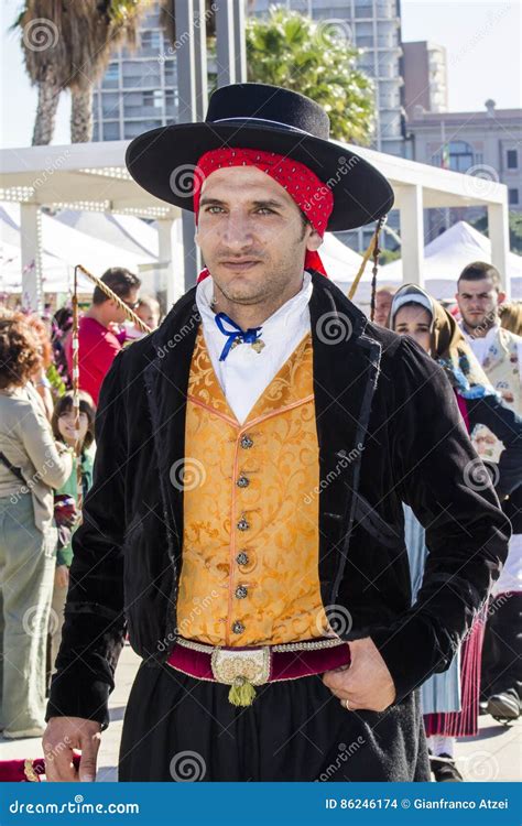 Italy Traditional Clothing For Men