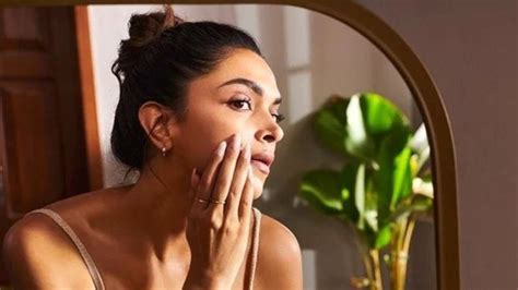 Lymphatic drainage is having a moment—here’s what it actually does ...