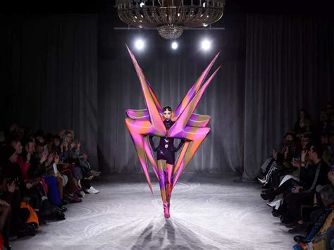 London Fashion Week 2022: Jack Irving's 'On/Off' catwalk show turns ...