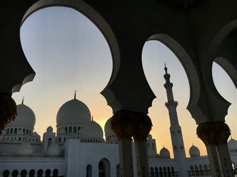 Eid in Dubai: Traditions, Celebrations and Unique Festive Attractions | Two Continents