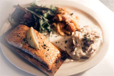 Ozona Blue Grill – Bringing Families Together