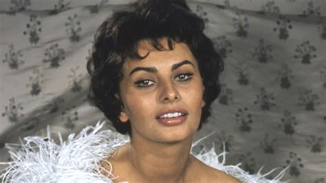 Tragic Details About Sophia Loren