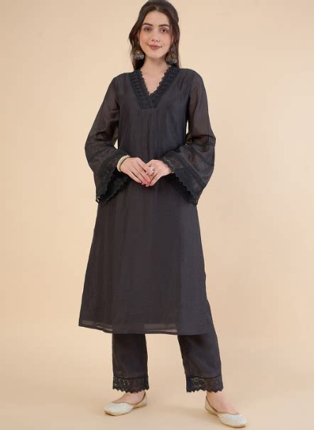 Black Embroidered Kurta With Trousers – Adornia
