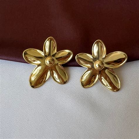 TFC Shiny Flower Plated Stud Earrings
