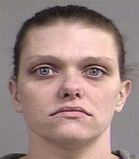 Woman arrested for stealing merchandise, returning for gift cards