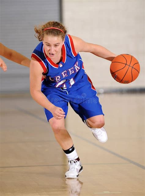 Girls Basketball Game 的图像结果
