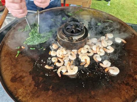 Live Cooking - Robert Meyer Catering