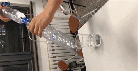 如何用矿泉水瓶制作沙锤