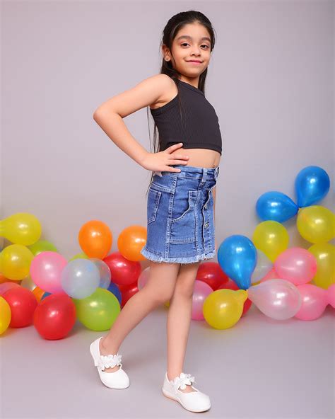Freeplay Girls Flat Bellies – Floral Ankle Loop