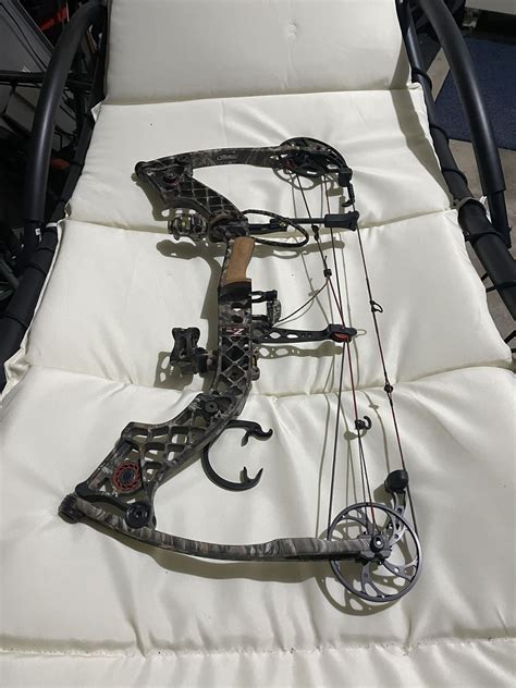 Mathews Z7 Compound Bow