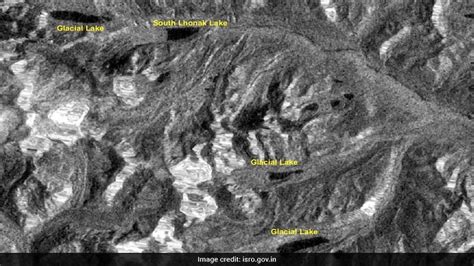 सिक्किम में ल्होनक झील के ऊपर बादल फटने से कैसे आई बाढ़, ISRO ने ...