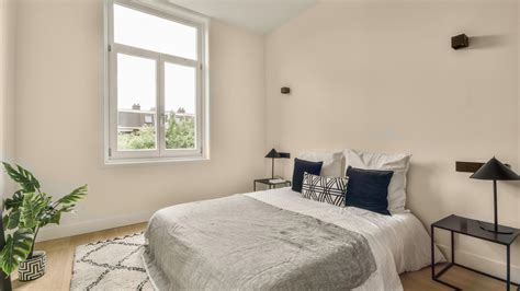 How to Find Private Landlords | Zillow