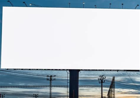 Examples of Local Market 的图像结果