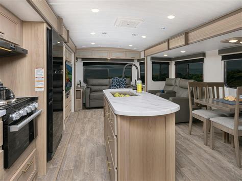 Outback OBX Premium Travel Trailers - Model 17BH Floorplan - Keystone RV