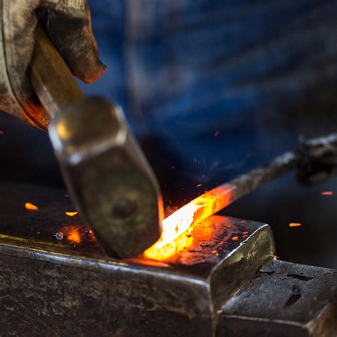 Forging Metel 的图像结果