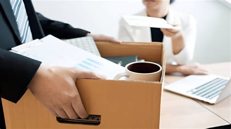 Layoffs Continue: Ford Motor To Cut 4,000 Jobs By 2027 In Europe Amid ...