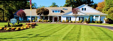 Holmdel Funeral Home | Professional Funeral & Cremation Planning