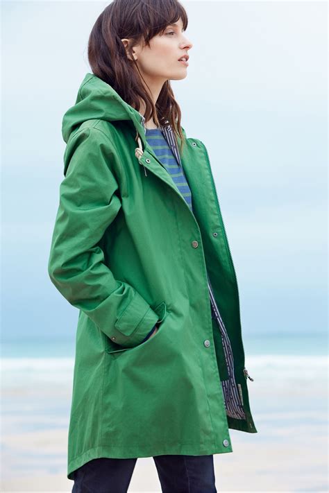 Stylish Seasalt raincoat, in our famous organic cotton canvas Tin Cloth ...