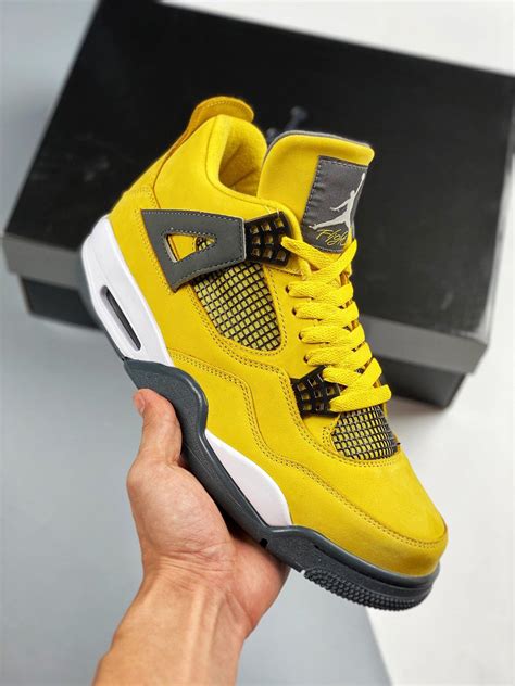 Air Jordan 4 Retro Lightning Tour Yellow/White/Dark Blue Grey : r/TheJrLuxe