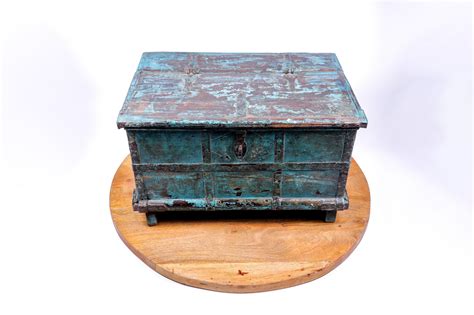 Rustic Handcrafted Wooden Box – Thesuryacraft