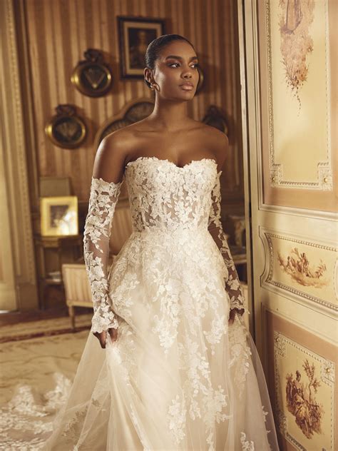 Detached Sleeves Wedding Dress