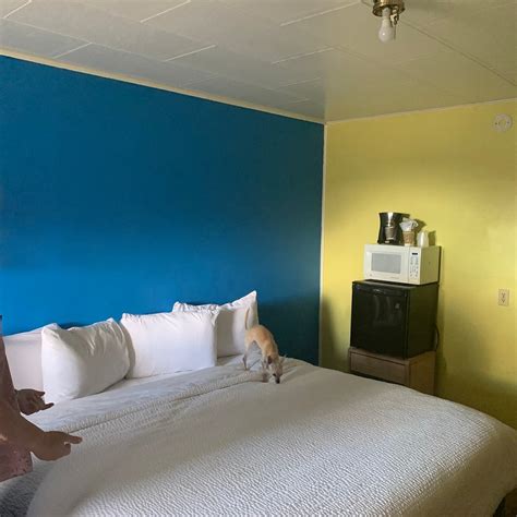 CROWN INN (Raton) - Motel Reviews, Photos, Rate Comparison - Tripadvisor