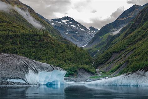 Valdez Glacier Lake | See Icebergs near Valdez, Alaska | ALASKA.ORG