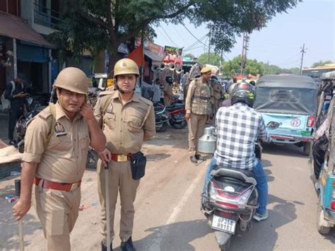 'Sar-Tan Se Juda' slogan made during 'I Love Muhammad' procession Unnao ...