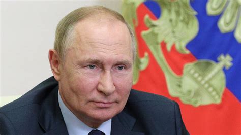 Mother Heroine Russia| Vladimir Putin revives Soviet-era 'Mother ...