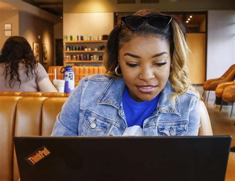 Success coaches 'dig a little deeper' to help community college students