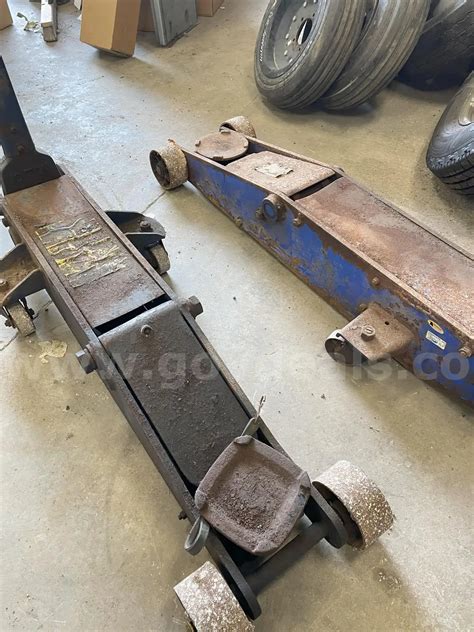 10-Ton Floor Jacks (2) | AllSurplus