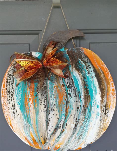 paint pour pumpkins