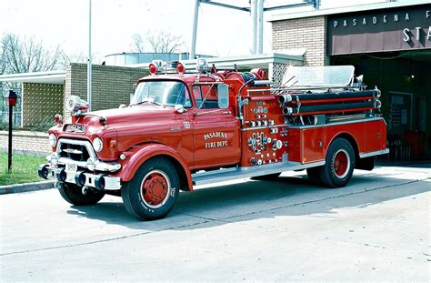 Pin on Fire Trucks (Old) | Fire trucks, Fire engine, Vintage trucks