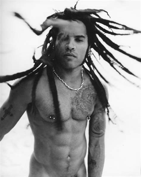 Lenny Kravitz Smoking