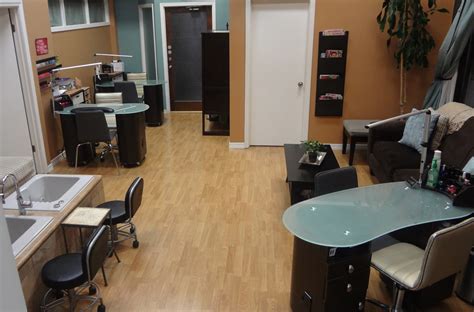 Nail Salon Lawrence Ks