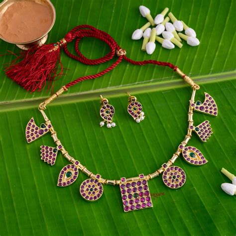South Indian Traditional Precious Kemp Necklace – AJ Punnagai