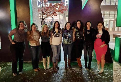 Country Outfits 的图像结果