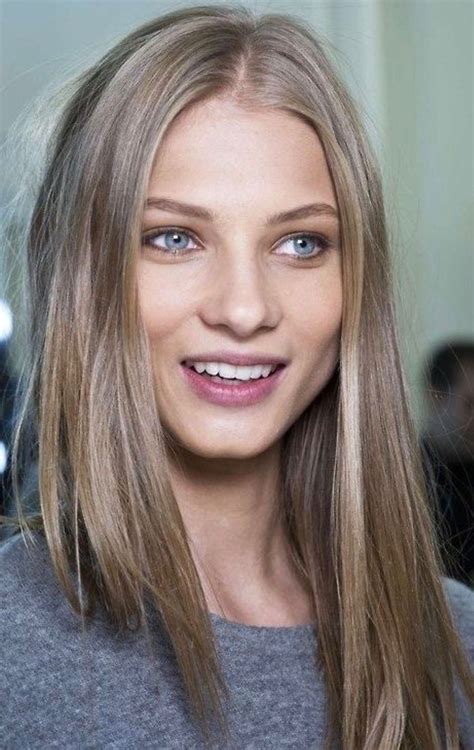 Pin von ManicWishing auf Ash hair | Coole frisuren, Frisuren, Aschblond ...