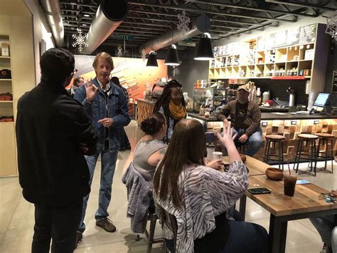 Sign Language Community 的图像结果