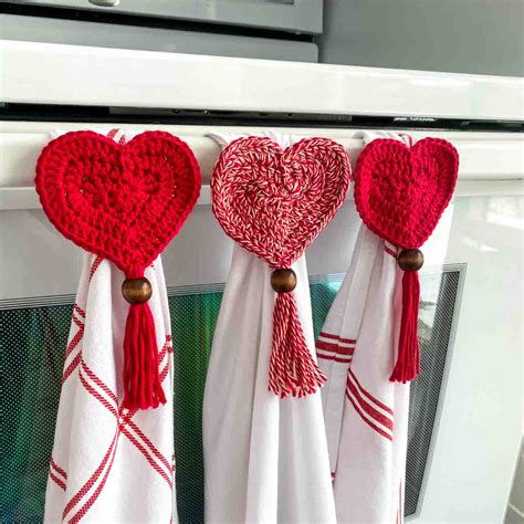 Heart Crochet Towel Topper Pattern – Stitching Together