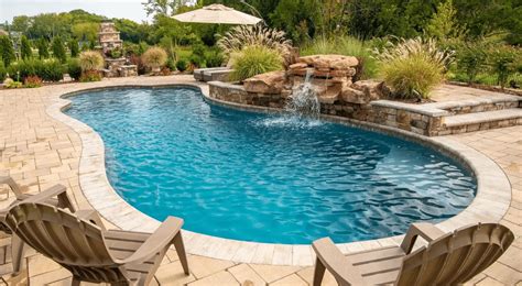 How to Prevent Fading in Fiberglass Pools?