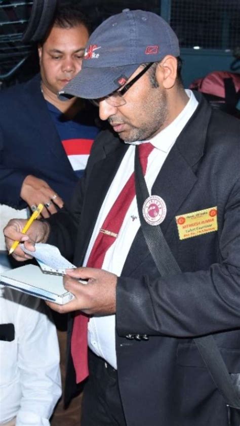 ट्रेन में सफर के दौरान टिकट चेकिंग के ये नियम जानें, TTE से नहीं होगी ...