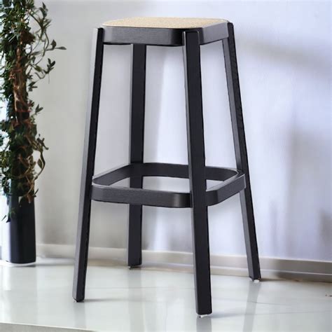Buy Wooden Seating Stools Online @Upto 40% OFF – Nismaaya Decor