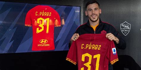 Carles Perez joins Roma from Barcelona