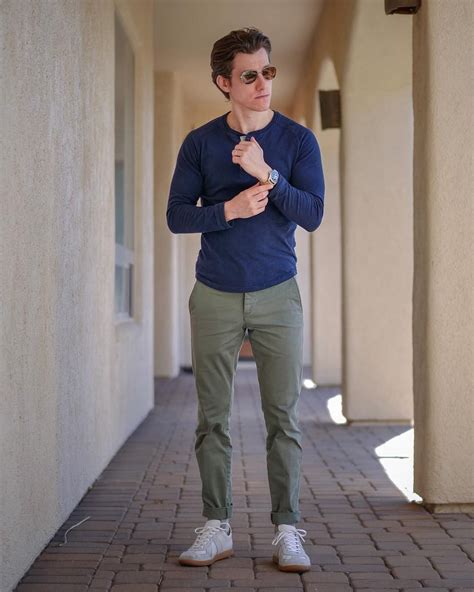 Mens Olive Green Pants Outfit at Evelyn Morgan blog