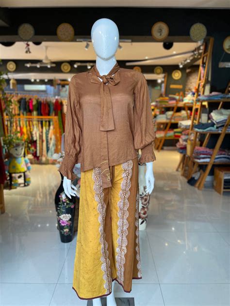 Ready to wear – tagged "batik" – Handpicked