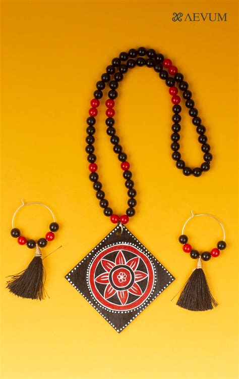 Hand Painted Beaded Necklace Set - 3797 – AEVUM