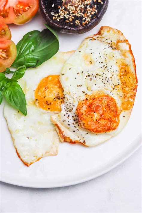 Over Hard Eggs (5 Minutes) | Yoga Pit