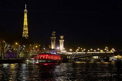 Paris By Night 137