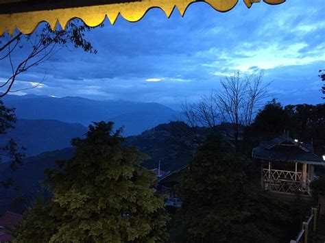 CEDAR INN (Darjeeling) - Hotel Reviews, Photos, Rate Comparison ...